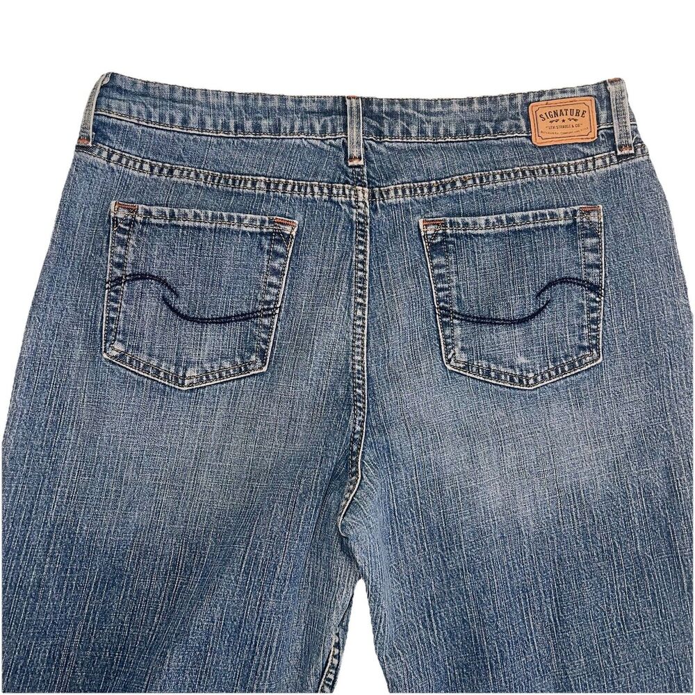 Women's Levi's Signature Bootcut Jeans Mid Rise Tag 16 M measured Size 34x30